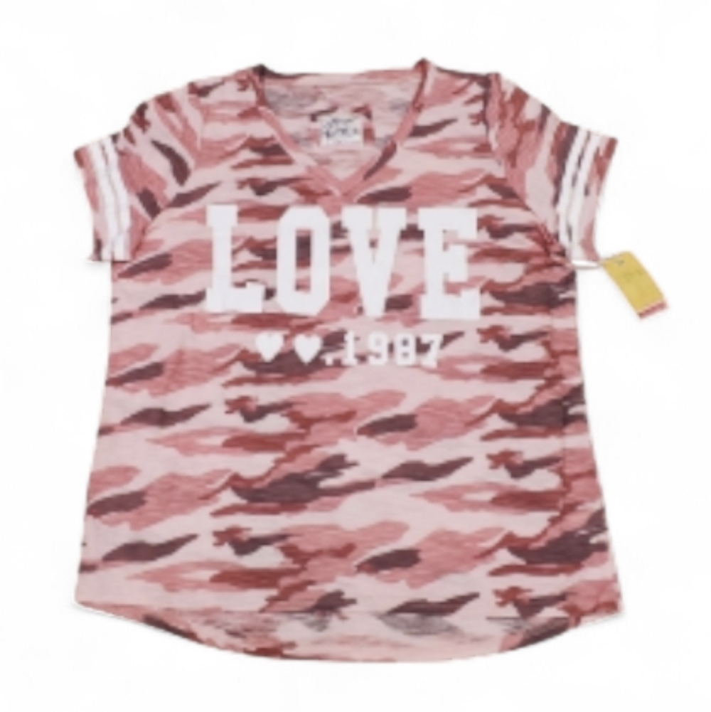 Reflex graphic Valentine  love 1987  camouflage pink  V neck T shirt